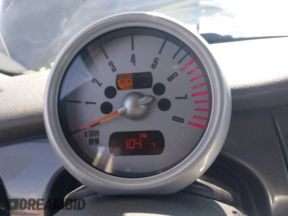 2005 MINI Hardtop с VIN WMWRC33455TJ66516, выставлен на аукционе IAAI как лот 42689294 с пробегом 224 262 миль миль и . История ставок и продаж доступна на DreamBid. Изображение 7.