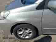 2004 Toyota Sienna XLE z VIN 5TDBA22C04S010412, wystawiony jako IAAI lot #43476943 z przebiegiem 141 596 mil mil oraz . Historia ofert i sprzedaży dostępna na DreamBid. Obrazek 16.