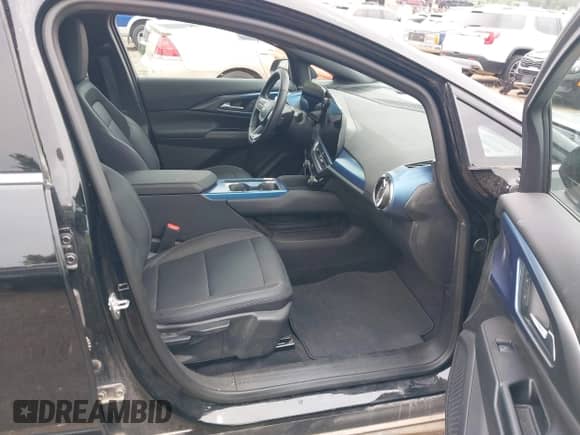 2024 Chevrolet Equinox EV LT z VIN 3GN7DLRR0RS298472, wystawiony jako IAAI lot #42392521 z przebiegiem 19 989 mil mil oraz . Historia ofert i sprzedaży dostępna na DreamBid. Obrazek 5.