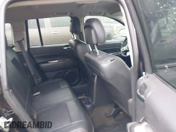 2017 Jeep Compass High Altitude z VIN 1C4NJCEBXHD163046, wystawiony jako IAAI lot #41983669 z przebiegiem 113 668 mil mil oraz . Historia ofert i sprzedaży dostępna na DreamBid. Obrazek 8.