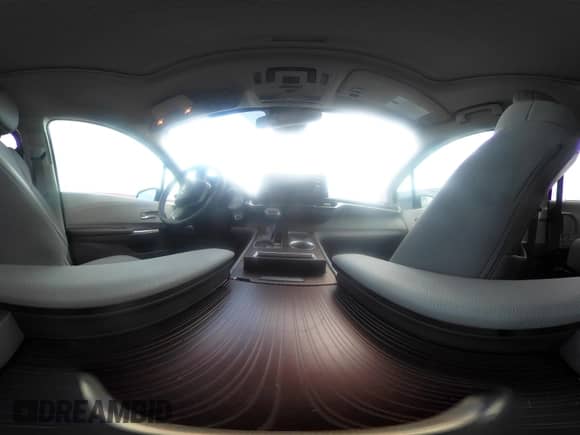 2024 Toyota Sienna XLE z VIN 5TDYRKEC1RS220734, wystawiony jako IAAI lot #42736564 z przebiegiem 10 109 mil mil oraz . Historia ofert i sprzedaży dostępna na DreamBid. Obrazek 19.