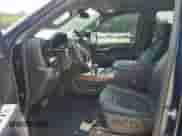 2022 Chevrolet Silverado 1500 High Country z VIN 1GCUDJED6NZ559966, wystawiony jako Copart lot #59521785 z przebiegiem 47 307 mil mil oraz Czysty tytuł • Clean title. Historia ofert i sprzedaży dostępna na DreamBid. Obrazek 7.