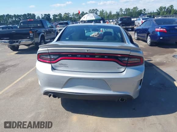 2023 Dodge Charger GT z VIN 2C3CDXHG4PH690633, wystawiony jako IAAI lot #43069775 z przebiegiem 31 949 mil mil oraz . Historia ofert i sprzedaży dostępna na DreamBid. Obrazek 17.