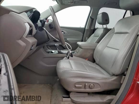 2019 Chevrolet Traverse LT с VIN 1GNERHKW9KJ258646, выставлен на аукционе Copart как лот 81631585 с пробегом 109 651 миль миль и Списание • Salvage title. История ставок и продаж доступна на DreamBid. Изображение 7.