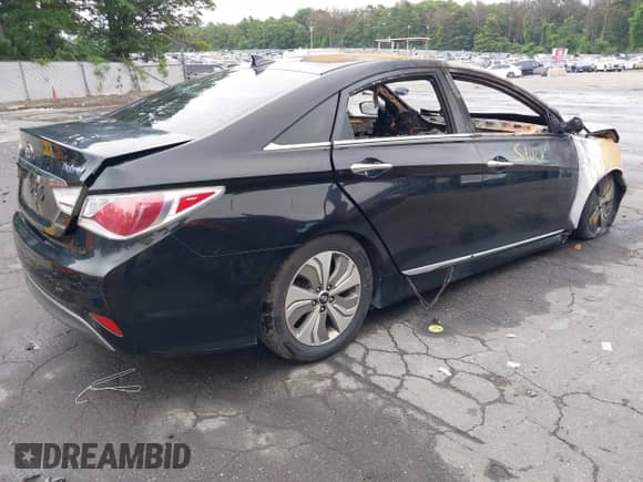 2013 Hyundai Sonata Limited z VIN KMHEC4A4XDA096771, wystawiony jako IAAI lot #42669086 z przebiegiem 157 104 mil mil oraz . Historia ofert i sprzedaży dostępna na DreamBid. Obrazek 3.