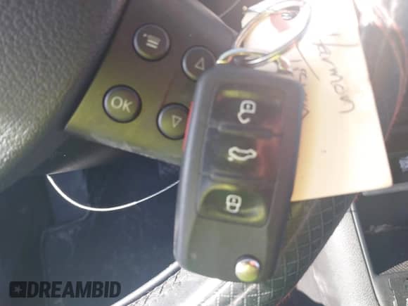 2010 Volkswagen Tiguan SE с VIN WVGBV7AX3AW537129, выставлен на аукционе IAAI как лот 42655677 с пробегом 93 487 миль миль и . История ставок и продаж доступна на DreamBid. Изображение 11.