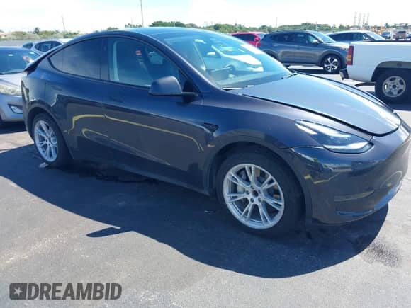 2024 Tesla Model Y с VIN 7SAYGDEDXRF050391, выставлен на аукционе IAAI как лот 43327993 с пробегом 60 206 миль миль и . История ставок и продаж доступна на DreamBid. Изображение 1.