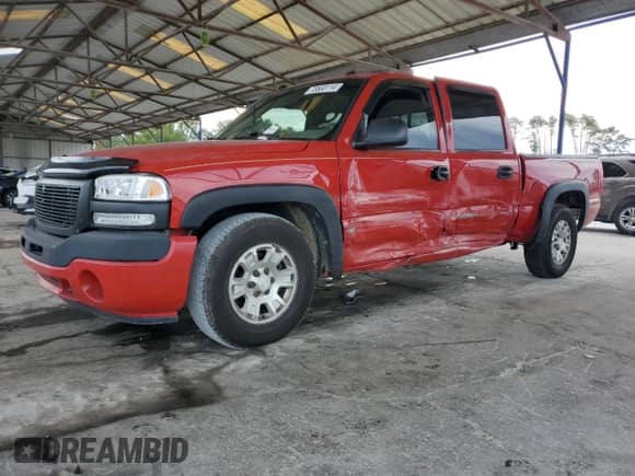 2005 GMC Sierra 1500 SLT z VIN 2GTEC13T951242645, wystawiony jako Copart lot #73663114 z przebiegiem 267 618 mil mil oraz Szkoda całkowita • Salvage title. Historia ofert i sprzedaży dostępna na DreamBid. Obrazek 1.