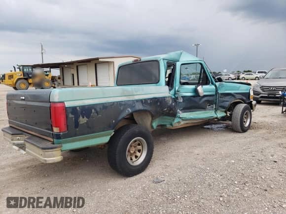 1994 Ford F-150 z VIN 1FTEX15N0RKA76038, wystawiony jako Copart lot #56539115 z przebiegiem Nie podano mil oraz Szkoda całkowita • Salvage title. Historia ofert i sprzedaży dostępna na DreamBid. Obrazek 3.