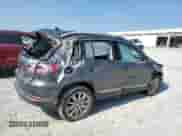 2015 Volkswagen Tiguan S с VIN WVGAV7AX9FW552060, выставлен на аукционе Copart как лот 80737065 с пробегом 107 200 миль миль и Списание • Salvage title. История ставок и продаж доступна на DreamBid. Изображение 3.