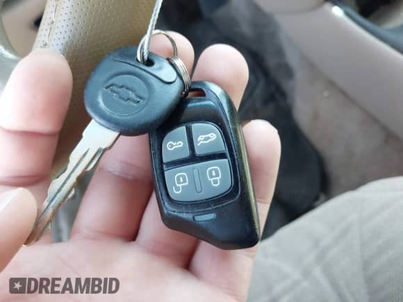 2004 Chevrolet Malibu Classic with VIN 1G1ND52F04M676254, listed as a IAAI auction lot 42672092 with 240,170 mi miles and . Bid and sale history available at DreamBid. Image 11.