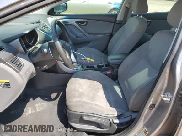 2012 Hyundai Elantra GLS с VIN KMHDH4AE1CU306208, выставлен на аукционе Copart как лот 84420015 с пробегом 230 046 миль миль и Списание • Salvage title. История ставок и продаж доступна на DreamBid. Изображение 7.