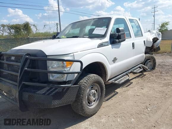 2015 Ford F-250 Lariat z VIN 1FT7W2BT3FEA75447, wystawiony jako IAAI lot #43110193 z przebiegiem 257 098 mil mil oraz . Historia ofert i sprzedaży dostępna na DreamBid. Obrazek 17.