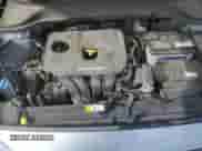 2018 Hyundai Kona SE z VIN KM8K1CAAXJU130372, wystawiony jako Copart lot #80569765 z przebiegiem 96 611 mil mil oraz Szkoda całkowita • Salvage title. Historia ofert i sprzedaży dostępna na DreamBid. Obrazek 11.