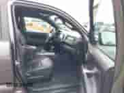 2022 Toyota Tacoma Limited с VIN 3TMGZ5AN6NM507064, выставлен на аукционе IAAI как лот 43210549 с пробегом 37 407 миль миль и . История ставок и продаж доступна на DreamBid. Изображение 5.