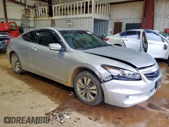 2011 Honda Accord LX-S with VIN 1HGCS1B31BA010751, listed as a Copart auction lot 60549685 with 117,499 mi miles and Salvage title. Bid and sale history available at DreamBid. Image 4.