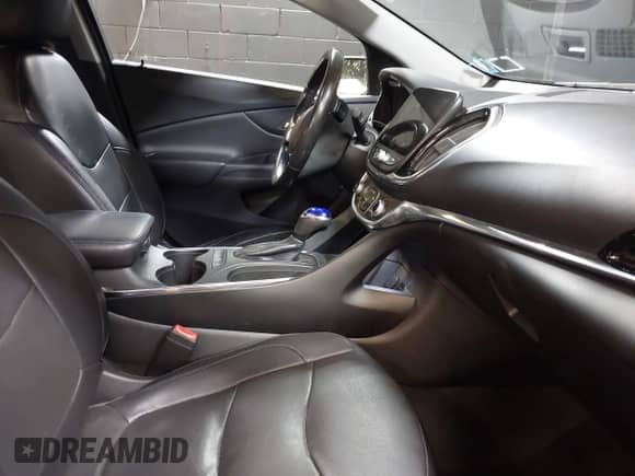 2018 Chevrolet Volt Premier с VIN 1G1RD6S59JU136802, выставлен на аукционе IAAI как лот 41893059 с пробегом 82 511 миль миль и . История ставок и продаж доступна на DreamBid. Изображение 5.