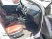 2010 Hyundai Tucson Limited z VIN KM8JU3AC8AU065185, wystawiony jako IAAI lot #42433197 z przebiegiem 303 279 mil mil oraz . Historia ofert i sprzedaży dostępna na DreamBid. Obrazek 5.