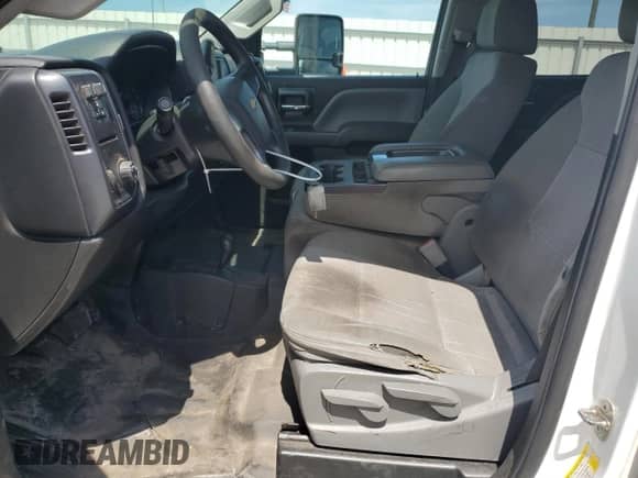 2019 Chevrolet Silverado 2500HD Work Truck z VIN 1GC1KREG7KF280556, wystawiony jako Copart lot #61862254 z przebiegiem 225 660 mil mil oraz Szkoda całkowita • Salvage title. Historia ofert i sprzedaży dostępna na DreamBid. Obrazek 7.