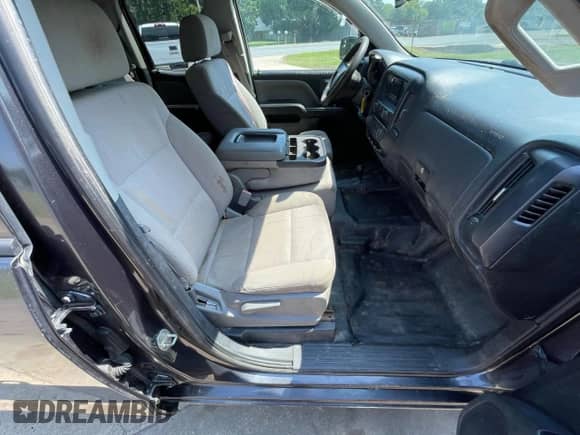 2015 Chevrolet Silverado 1500 LS z VIN 1GCVKPEC9FZ308428, wystawiony jako Copart lot #80909945 z przebiegiem 171 898 mil mil oraz Czysty tytuł • Clean title. Historia ofert i sprzedaży dostępna na DreamBid. Obrazek 5.