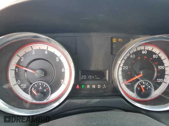 2011 Dodge Grand Caravan Mainstreet with VIN 2D4RN3DG1BR642255, listed as a Copart auction lot 71983545 with 201,947 mi miles and Non repairable. Bid and sale history available at DreamBid. Image 9.