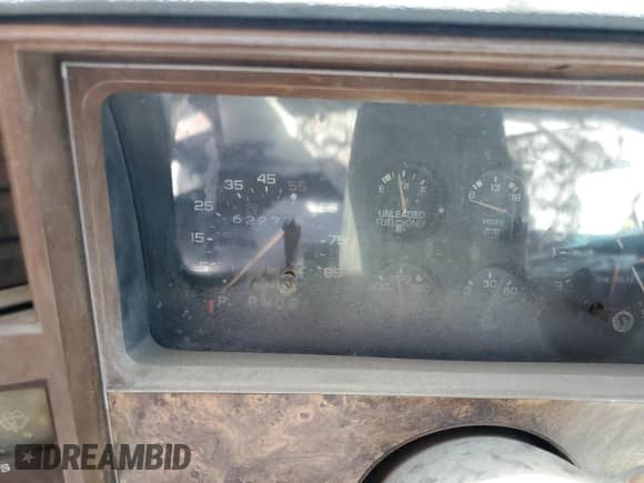 1981 Chevrolet El Camino с VIN 1GCCW80A7BZ431792, выставлен на аукционе Copart как лот 67468165 с пробегом 62 277 миль миль и Чистый • Clean title. История ставок и продаж доступна на DreamBid. Изображение 9.