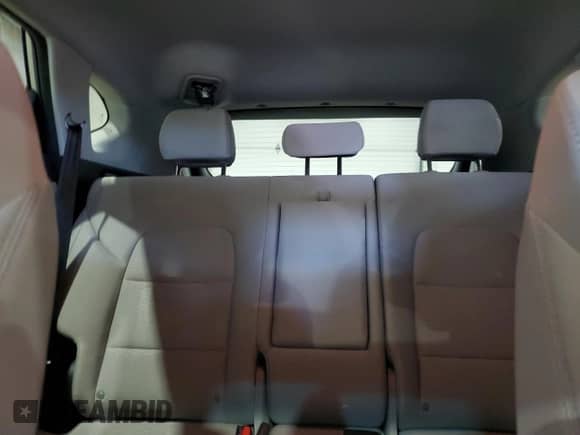 2019 Hyundai Tucson SE z VIN KM8J2CA42KU038645, wystawiony jako Copart lot #71684355 z przebiegiem 66 766 mil mil oraz Szkoda całkowita • Salvage title. Historia ofert i sprzedaży dostępna na DreamBid. Obrazek 10.