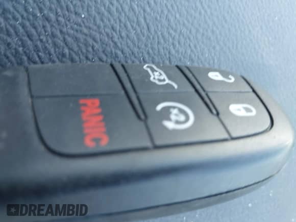 2017 Jeep Grand Cherokee Limited z VIN 1C4RJFBT2HC952183, wystawiony jako IAAI lot #42863514 z przebiegiem 113 422 mil mil oraz . Historia ofert i sprzedaży dostępna na DreamBid. Obrazek 11.