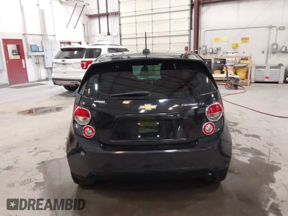 2016 Chevrolet Sonic LT с VIN 1G1JC6SG2G4119172, выставлен на аукционе IAAI как лот 42922137 с пробегом 82 017 миль миль и . История ставок и продаж доступна на DreamBid. Изображение 16.