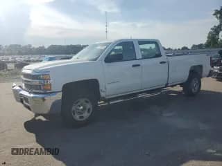 2019 Chevrolet Silverado 2500HD Work Truck z VIN 1GC1KREG3KF154694, wystawiony jako Copart lot #60506005 z przebiegiem 90 474 mil mil oraz Szkoda całkowita • Salvage title. Historia ofert i sprzedaży dostępna na DreamBid. Obrazek 1.
