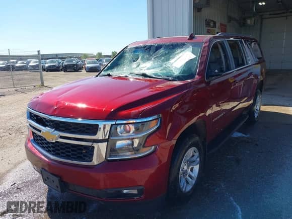 2019 Chevrolet Suburban LT с VIN 1GNSKHKC7KR226017, выставлен на аукционе IAAI как лот 42608510 с пробегом 124 577 миль миль и . История ставок и продаж доступна на DreamBid. Изображение 2.