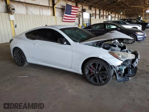 2014 Hyundai Genesis Coupe Grand Touring z VIN KMHHU6KJ0EU120442, wystawiony jako Copart lot #50457835 z przebiegiem Nie podano mil oraz Szkoda całkowita • Salvage title. Historia ofert i sprzedaży dostępna na DreamBid. Obrazek 4.