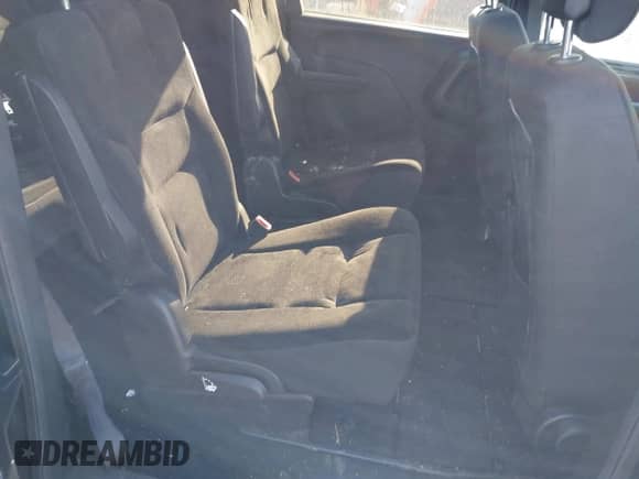 2019 Dodge Grand Caravan SE z VIN 2C4RDGBGXKR727315, wystawiony jako IAAI lot #41770222 z przebiegiem 97 561 mil mil oraz . Historia ofert i sprzedaży dostępna na DreamBid. Obrazek 8.