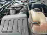 2013 Ford F-250 XL z VIN 1FT7W2B66DEB10358, wystawiony jako IAAI lot #42225221 z przebiegiem 289 798 mil mil oraz . Historia ofert i sprzedaży dostępna na DreamBid. Obrazek 19.