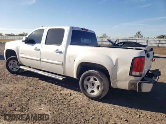 2010 GMC Sierra 1500 Denali z VIN 3GTRKXE27AG293882, wystawiony jako Copart lot #82752524 z przebiegiem 204 258 mil mil oraz Szkoda całkowita • Salvage title. Historia ofert i sprzedaży dostępna na DreamBid. Obrazek 2.