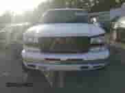 2003 Chevrolet Silverado 1500 LS z VIN 1GCEC19T93E211964, wystawiony jako Copart lot #88444695 z przebiegiem 318 153 mil mil oraz Nie do naprawy • Non repairable. Historia ofert i sprzedaży dostępna na DreamBid. Obrazek 5.