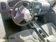 2018 Nissan Frontier S z VIN 1N6BD0CT7JN707875, wystawiony jako Copart lot #82124045 z przebiegiem Nie podano mil oraz Czysty tytuł • Clean title. Historia ofert i sprzedaży dostępna na DreamBid. Obrazek 8.