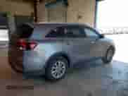 2019 Kia Sorento LX with VIN 5XYPG4A51KG439538, listed as a Copart auction lot 66006865 with 105,819 mi miles and Clean title. Bid and sale history available at DreamBid. Image 3.