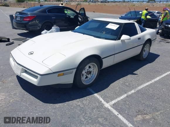 1985 Chevrolet Corvette с VIN 1G1YY0785F5121831, выставлен на аукционе IAAI как лот 42819823 с пробегом 106 504 миль миль и . История ставок и продаж доступна на DreamBid. Изображение 2.