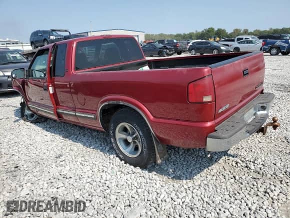 2002 Chevrolet S-10 LS с VIN 1GCCS19W828231205, выставлен на аукционе Copart как лот 70712144 с пробегом 169 926 миль миль и Списание • Salvage title. История ставок и продаж доступна на DreamBid. Изображение 2.