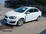 2013 Chevrolet Sonic LT с VIN 1G1JC5SH0D4245187, выставлен на аукционе IAAI как лот 42910282 с пробегом 46 529 миль миль и . История ставок и продаж доступна на DreamBid. Изображение 17.