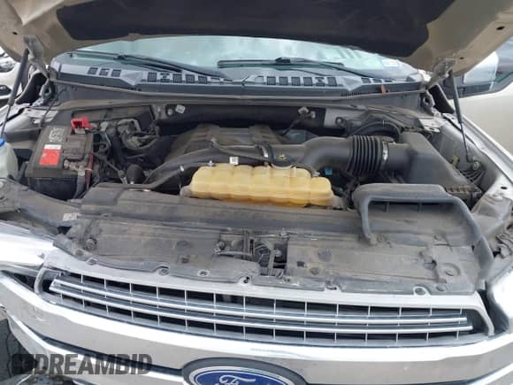 2018 Ford F-150 XL z VIN 1FTEW1EP0JKE22758, wystawiony jako IAAI lot #42671137 z przebiegiem 83 721 mil mil oraz . Historia ofert i sprzedaży dostępna na DreamBid. Obrazek 10.