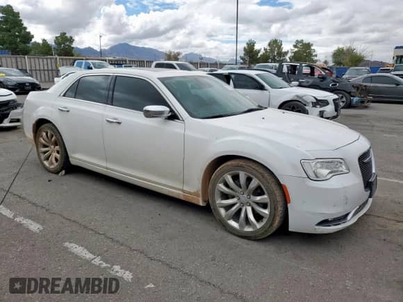 2018 Chrysler 300 Limited с VIN 2C3CCAEG8JH324413, выставлен на аукционе Copart как лот 63115245 с пробегом 98 537 миль миль и Списание • Salvage title. История ставок и продаж доступна на DreamBid. Изображение 4.