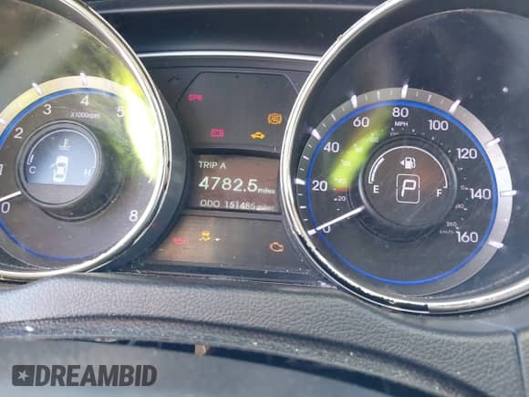 2013 Hyundai Sonata SE with VIN 5NPEC4AC2DH670705, listed as a IAAI auction lot 43283130 with 151,485 mi miles and . Bid and sale history available at DreamBid. Image 7.