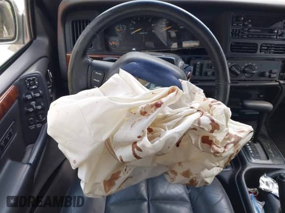 1998 Jeep Grand Cherokee Limited с VIN 1J4GZ78Y5WC308600, выставлен на аукционе IAAI как лот 42688753 с пробегом Не указан миль и . История ставок и продаж доступна на DreamBid. Изображение 6.