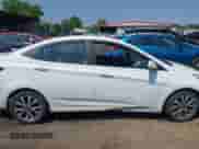 2017 Hyundai Accent Value Edition с VIN KMHCT4AE6HU332756, выставлен на аукционе IAAI как лот 42377678 с пробегом Не указан миль и . История ставок и продаж доступна на DreamBid. Изображение 13.