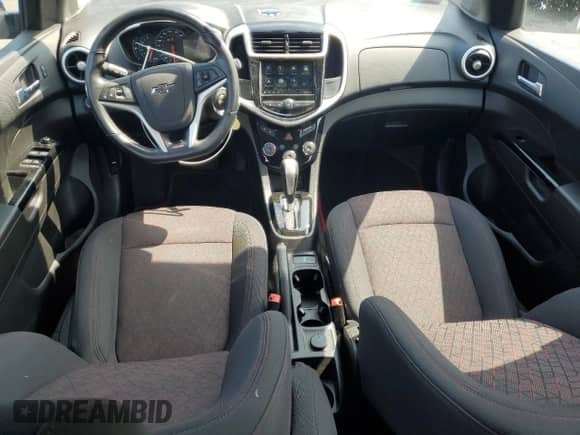 2019 Chevrolet Sonic LT z VIN 1G1JD6SB4K4144861, wystawiony jako Copart lot #63365475 z przebiegiem 70 255 mil mil oraz Szkoda całkowita • Salvage title. Historia ofert i sprzedaży dostępna na DreamBid. Obrazek 8.