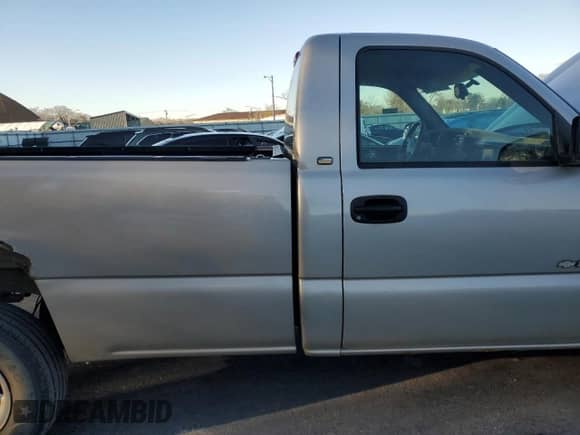 2004 Chevrolet Silverado 1500 LS с VIN 1GCEK14T24E228889, выставлен на аукционе Copart как лот 43617685 с пробегом Не указан миль и Списание • Salvage title. История ставок и продаж доступна на DreamBid. Изображение 10.