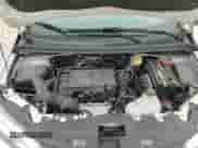 2017 Chevrolet Sonic LT z VIN 1G1JD5SB0H4171851, wystawiony jako Copart lot #67723955 z przebiegiem 77 441 mil mil oraz Szkoda całkowita • Salvage title. Historia ofert i sprzedaży dostępna na DreamBid. Obrazek 14.