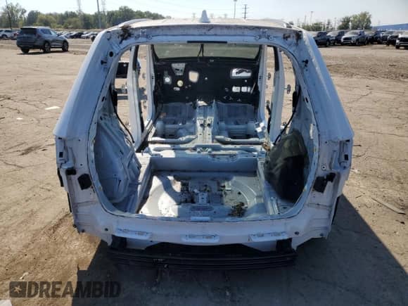 2020 Jeep Grand Cherokee SRT with VIN 1C4RJFDJ2LC173225, listed as a Copart auction lot 85318685 with Not provided miles and Non repairable. Bid and sale history available at DreamBid. Image 6.